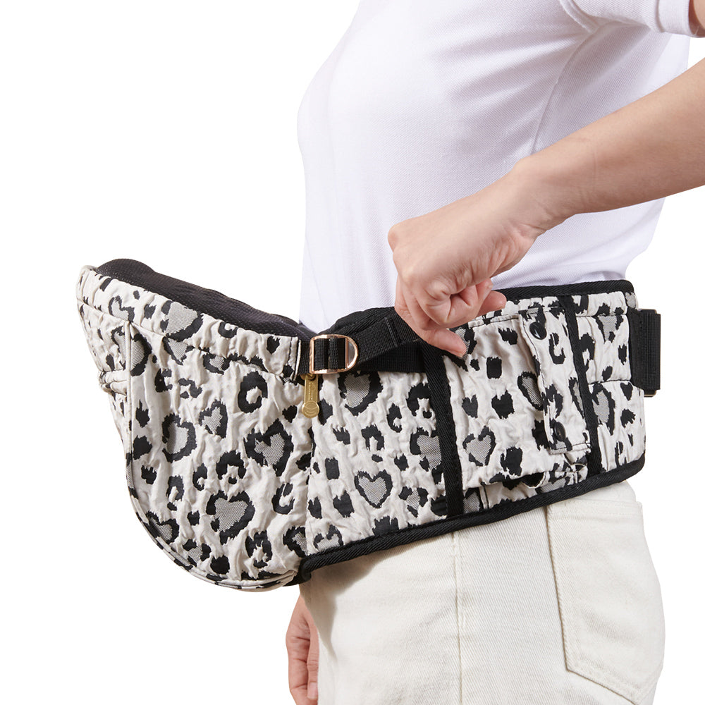 Front view of Stylish Ergonomic Baby Hipseat Carrier by SUNVENO in corduroy