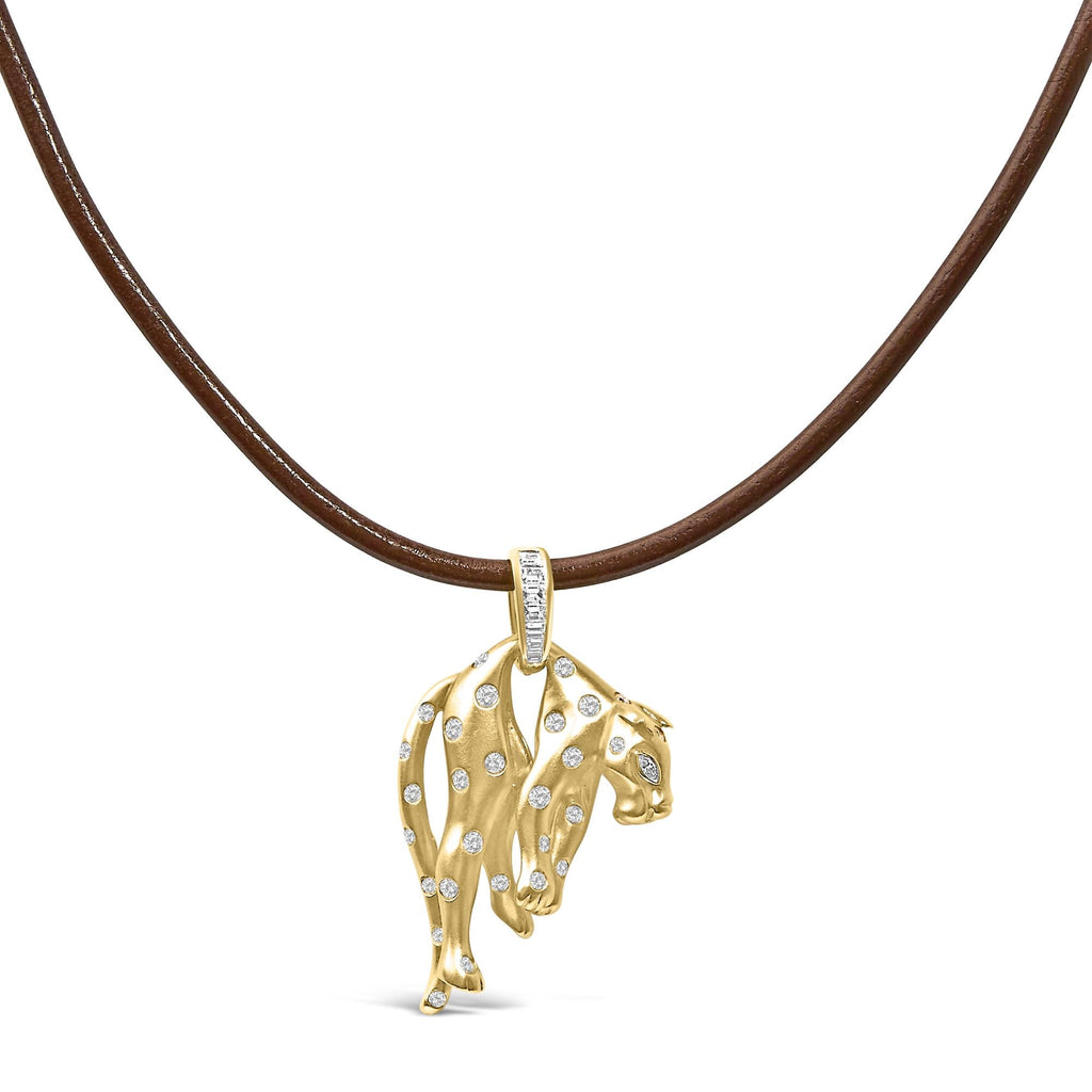 Matte finish of the 18K Gold Cat Pendant Necklace showcasing elegance