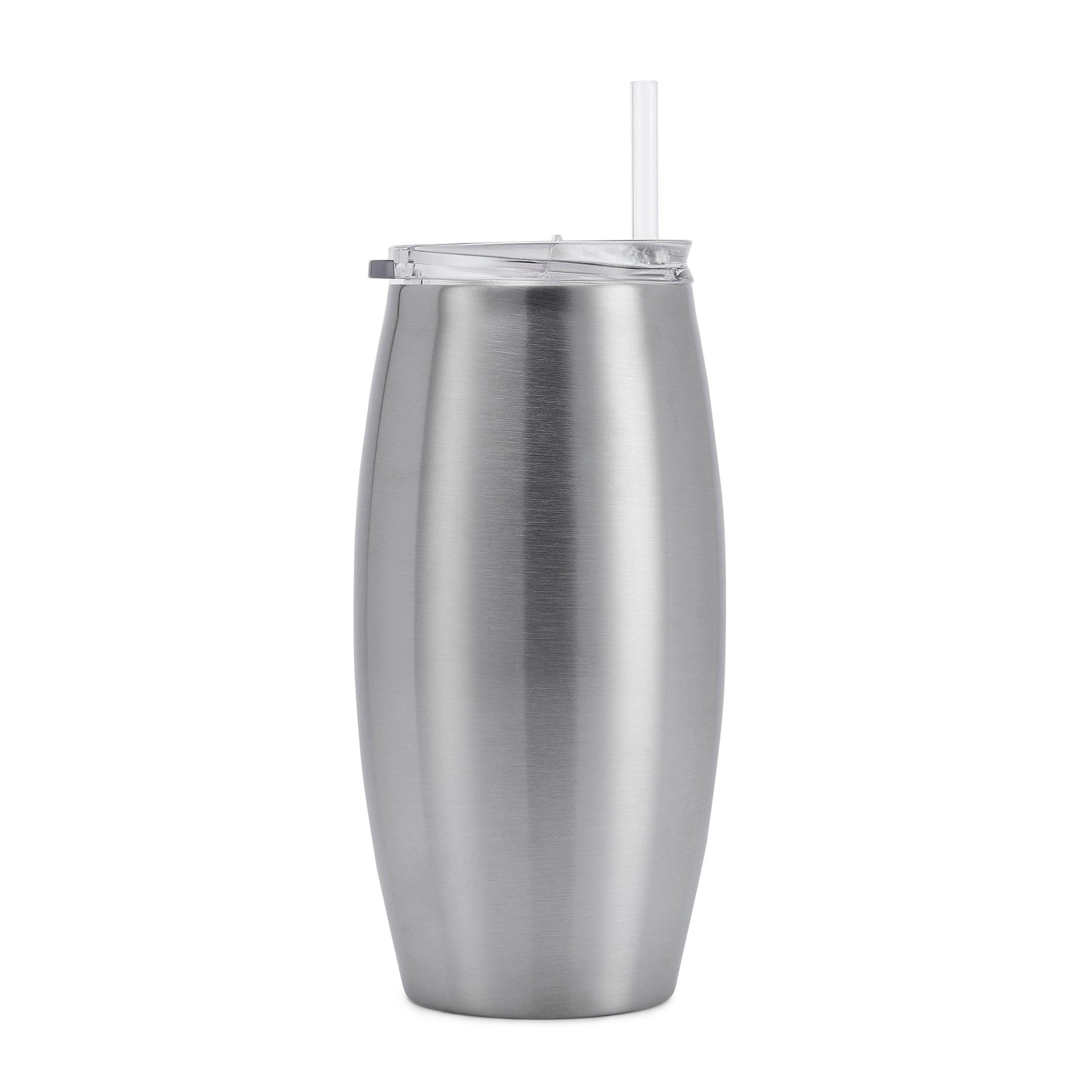 Lifestyle shot of 25oz MakerFlo tumbler with straw in outdoor setting
