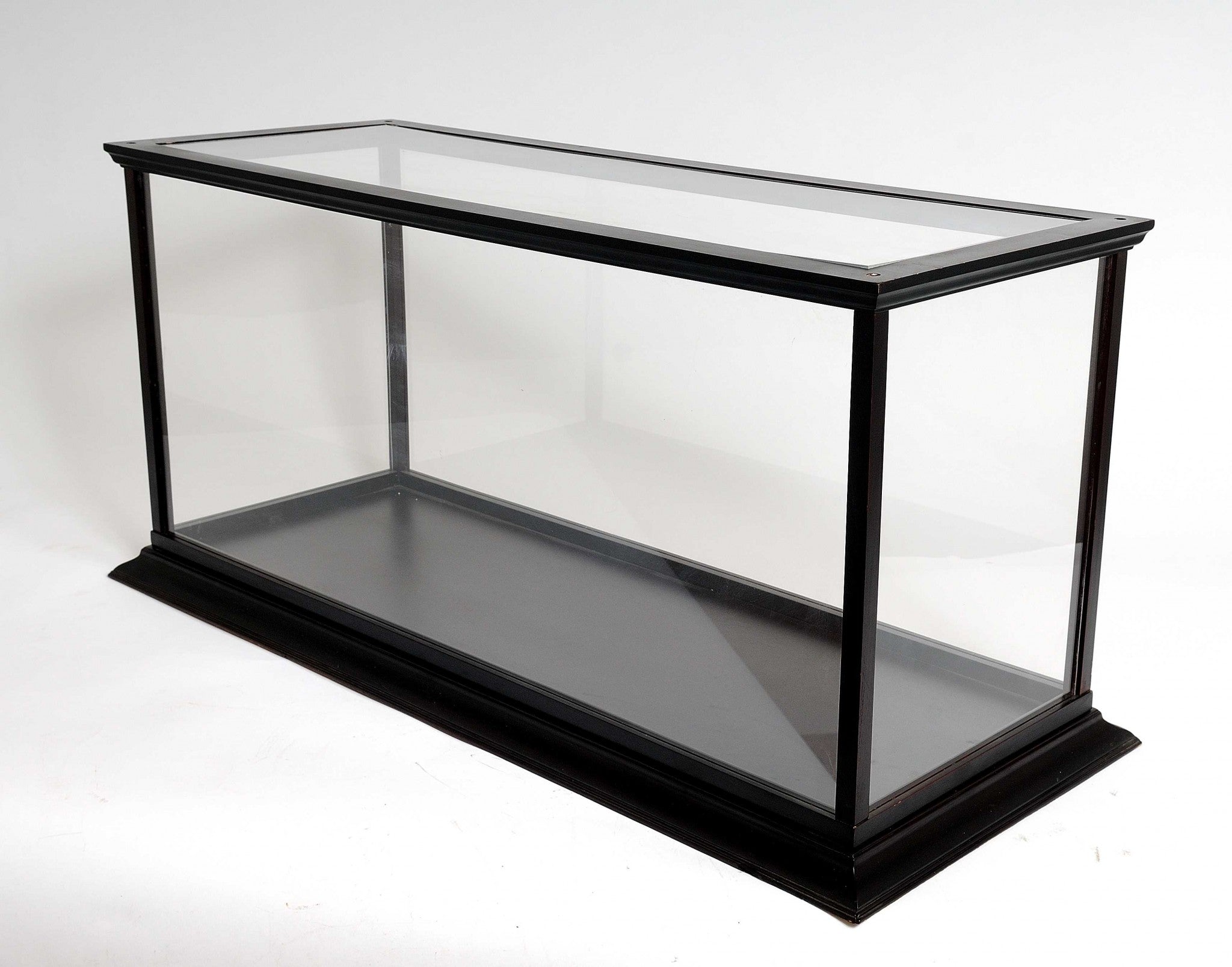Elegant presentation of the 14" Display Case for Speed Boats