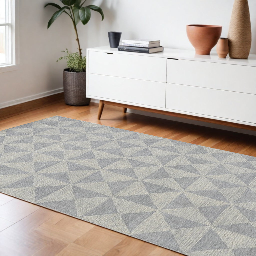 Top view of 9' x 13' Gray Wool Geometric Hand-Tufted Area Rug by Homeroots