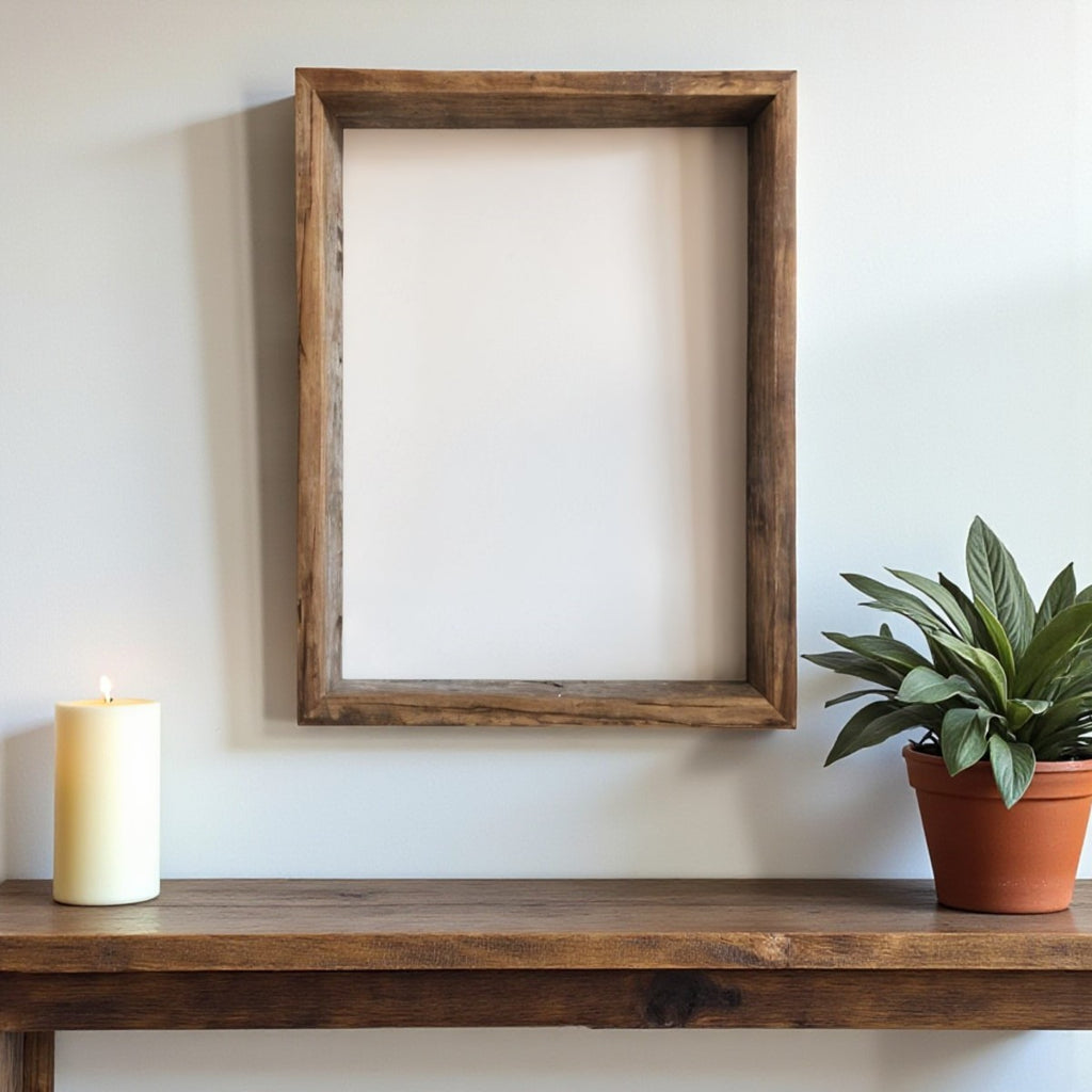 Horizontal arrangement of artworks in Gray Solid Wood Picture Frame