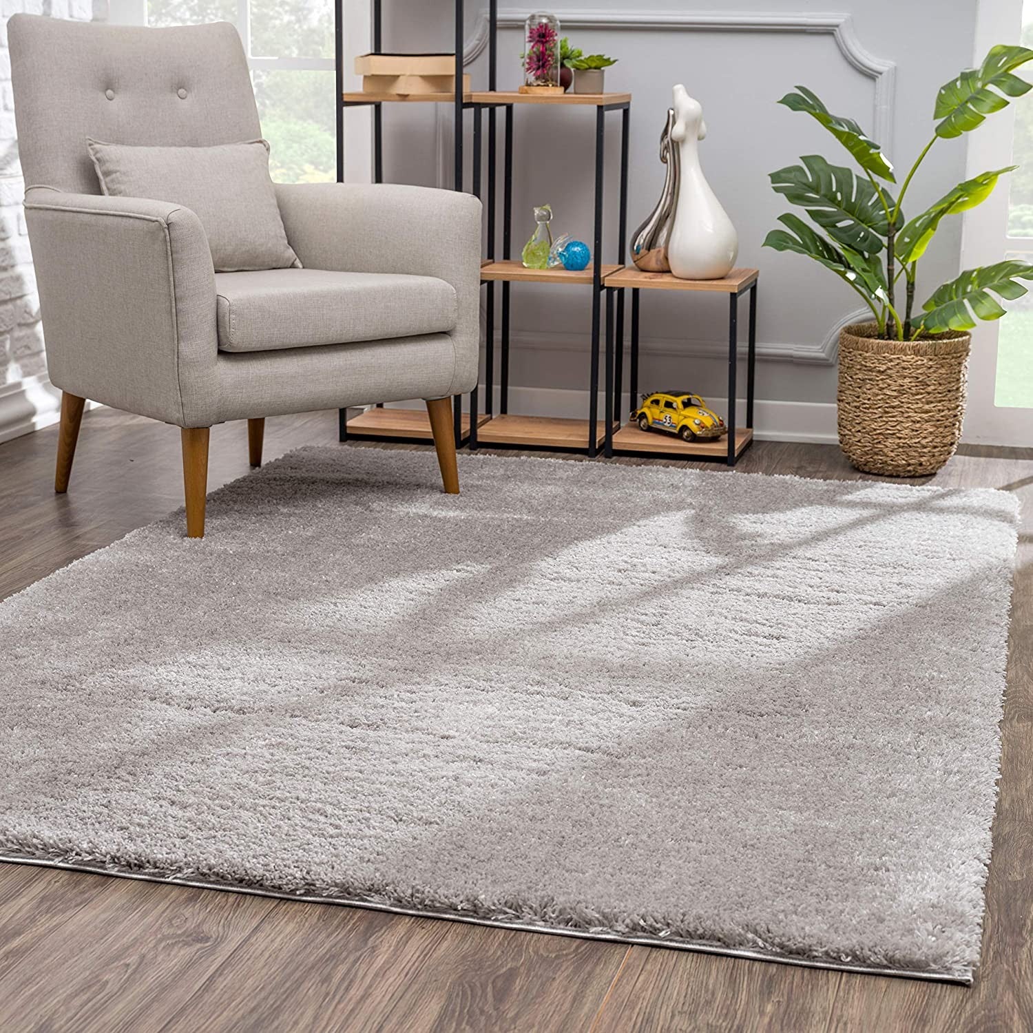 5' X 8' Ivory Modern Solid Shag Area Rug