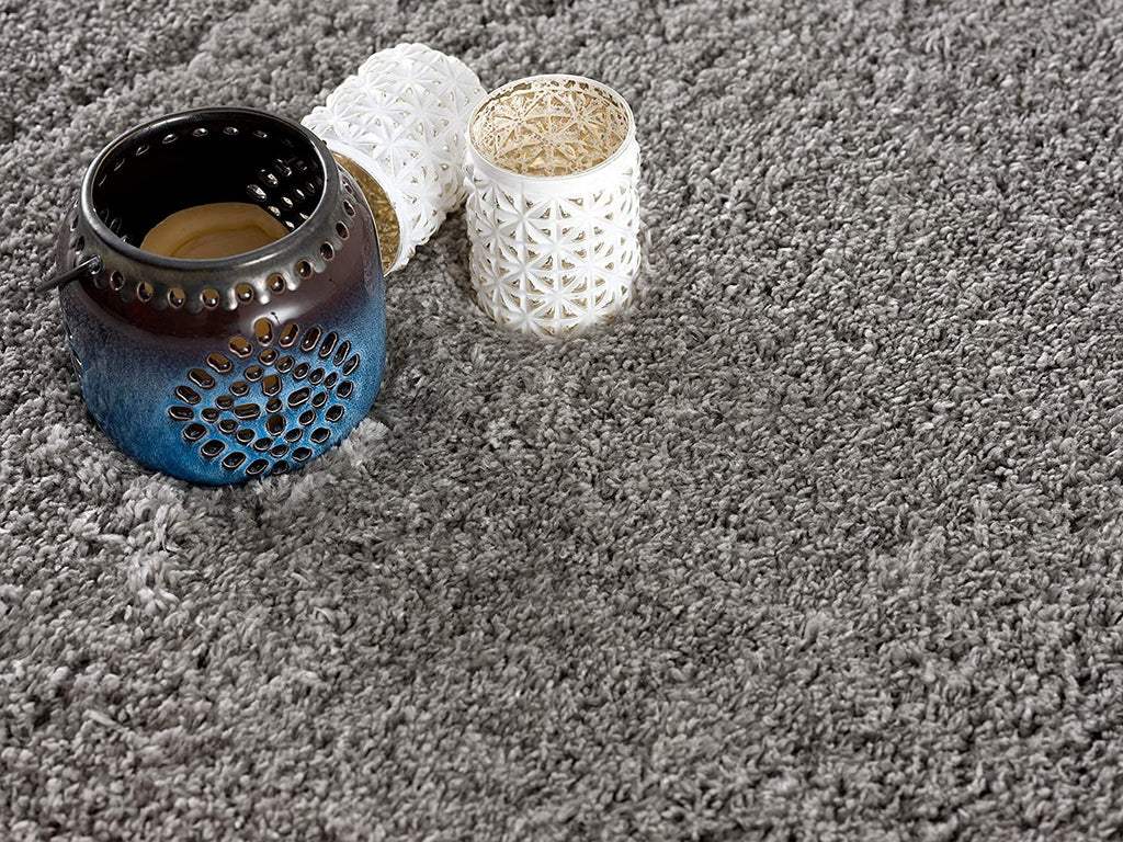 5' X 8' Ivory Modern Solid Shag Area Rug