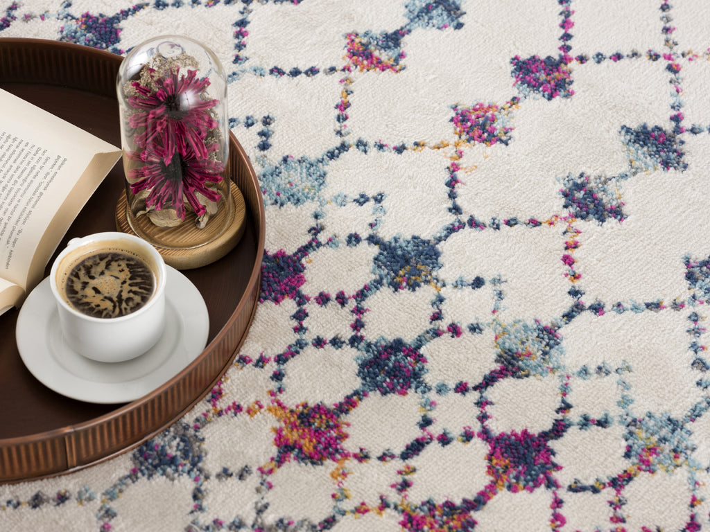 5' X 8' White Modern Geometric Grid Area Rug