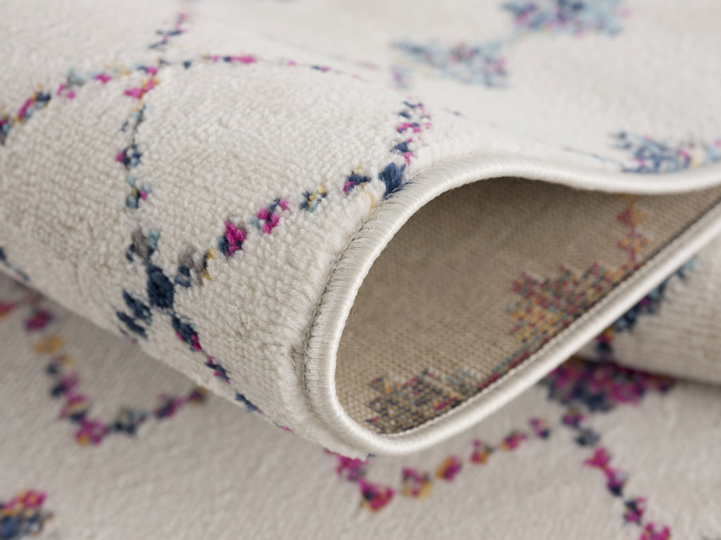 5' X 8' White Modern Geometric Grid Area Rug