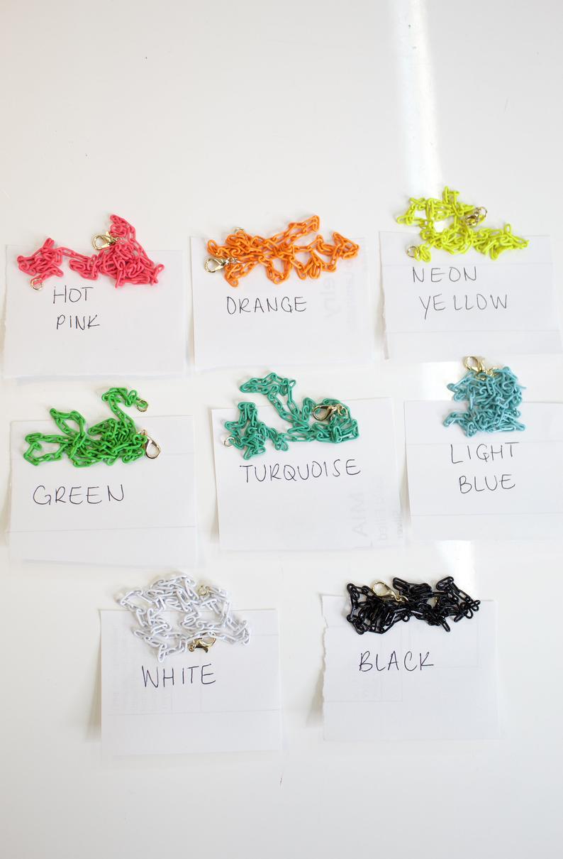 Close-up of the 3mm Enamel Paper Clip Chain showcasing gold filling