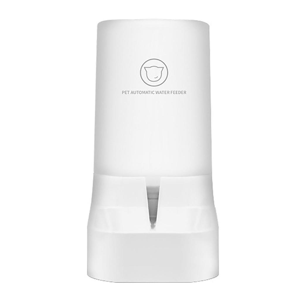 Top view of Lovefat Pet Oasis bowl highlighting its large capacity design