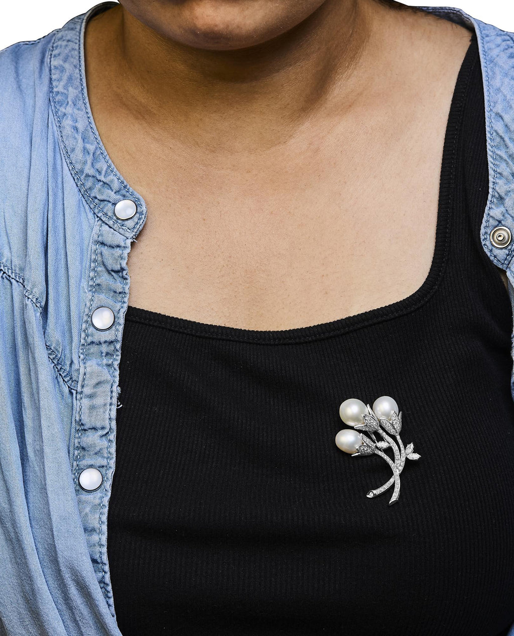 Close-up of the South Sea Pearl center in 18K White Gold Floral Brooch
