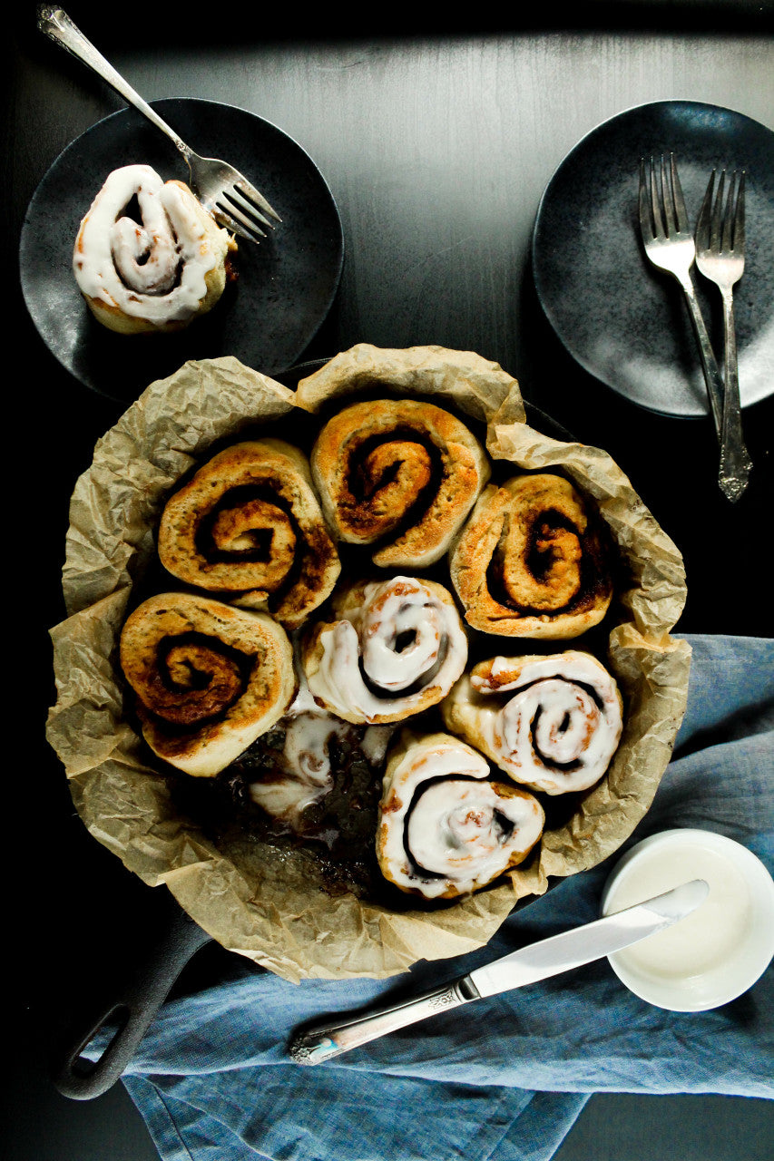 Lifestyle image of Organic Brown Flour by Gobingya in a baking setup