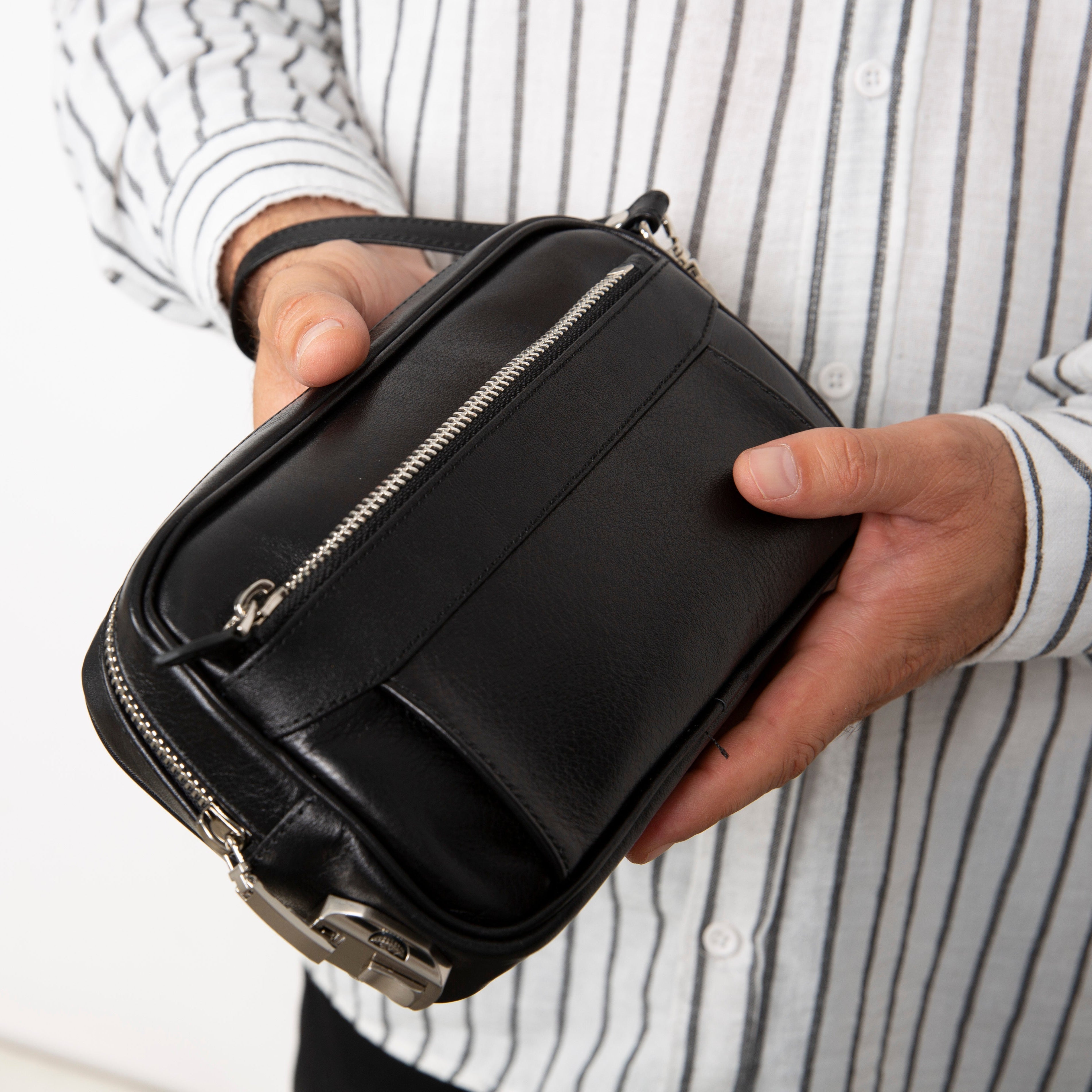 Fresno Leather Clutch – Secure Travel Wallet with Lock