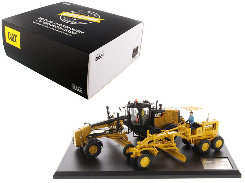 Front view of Caterpillar Motor Grader Evolution Set by Diecast Masters