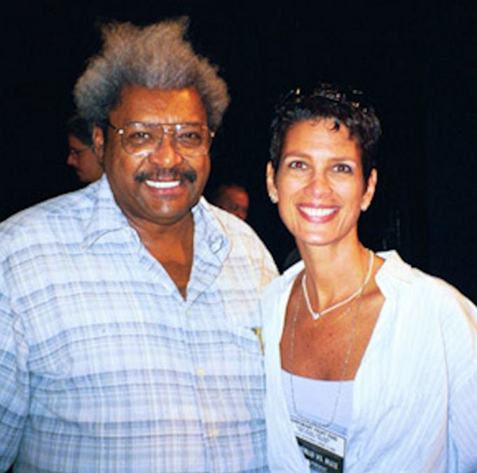 Close-up of 18K Gold Boxing Glove Key Ring details and craftsmanship