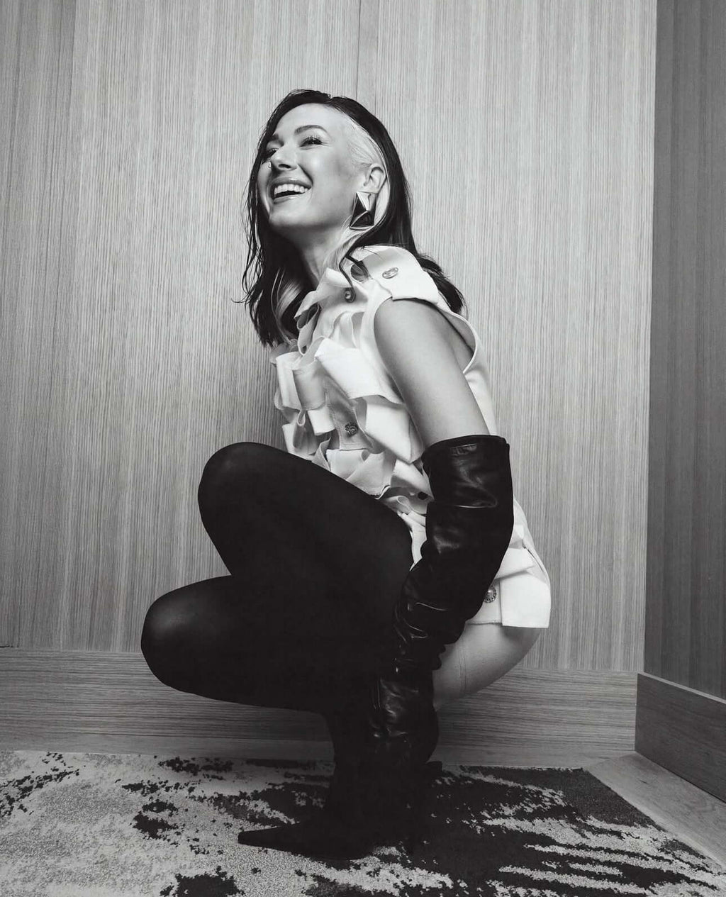 Side view of Sculptural 18K Gold Earrings showcasing fluid curves