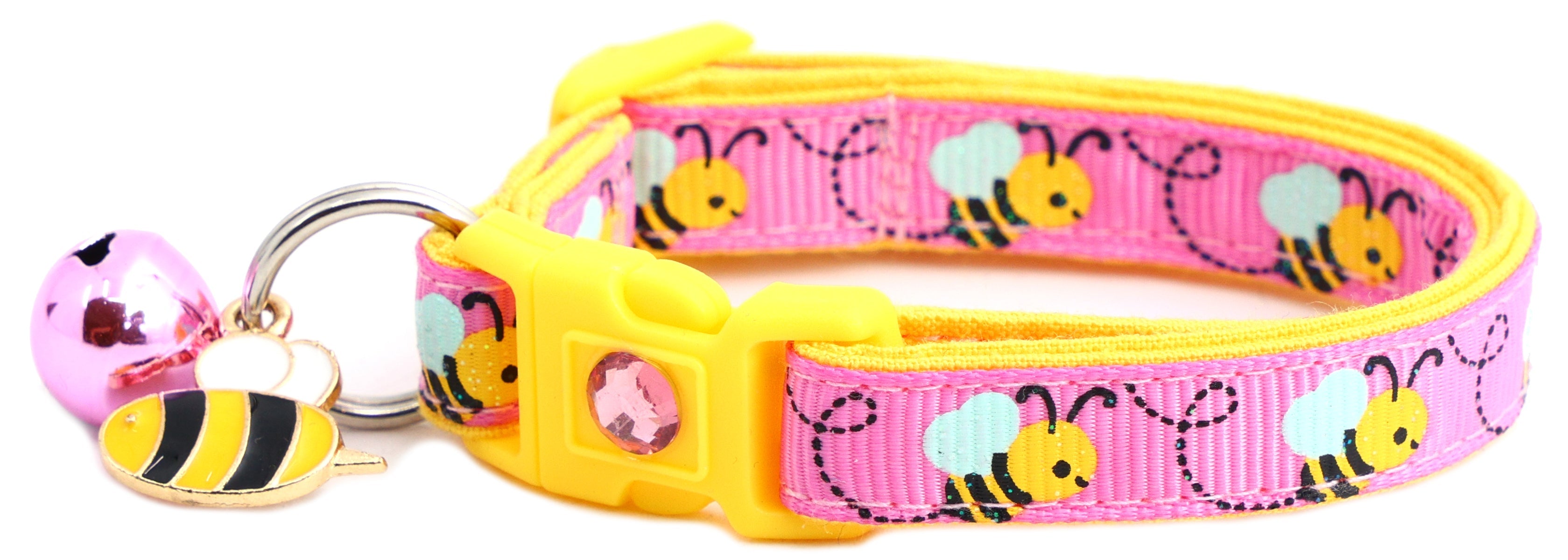 Detail of honey bee pattern on Handmade Cat Collar by Pugs2Persians