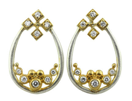 Side view of the Pyramid Tears Necklace highlighting its unique teardrop design