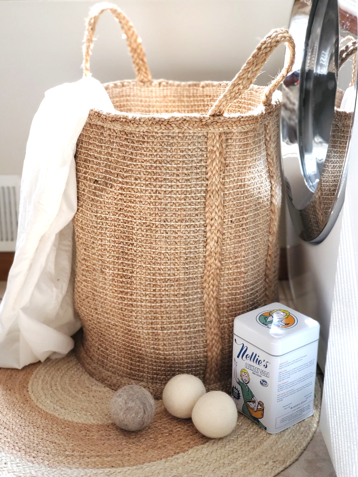 Eco-Friendly Jute Bono Hamper filled with cozy blankets, perfect for home decor