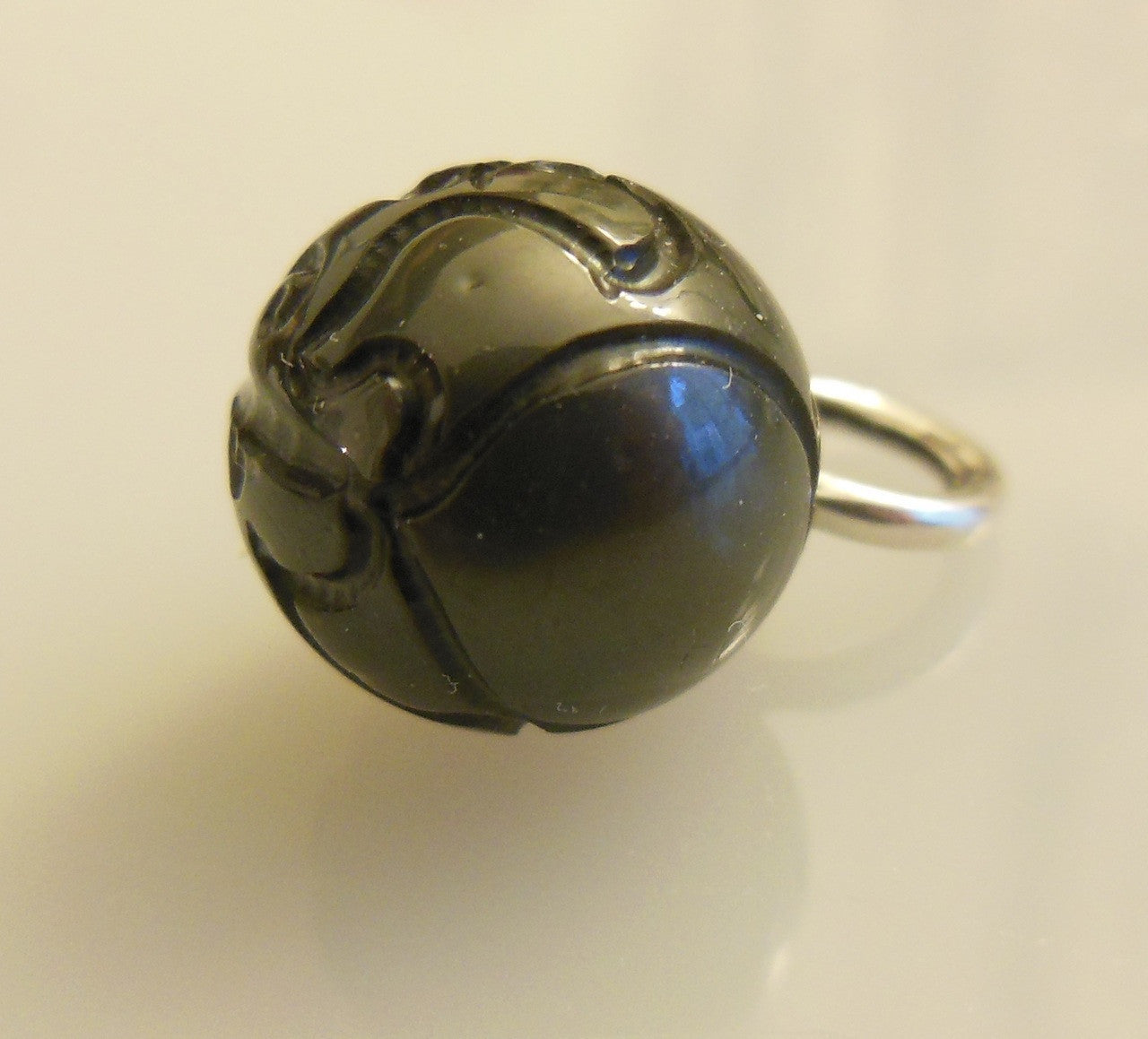 Carved Tahitian pearl pendant--02