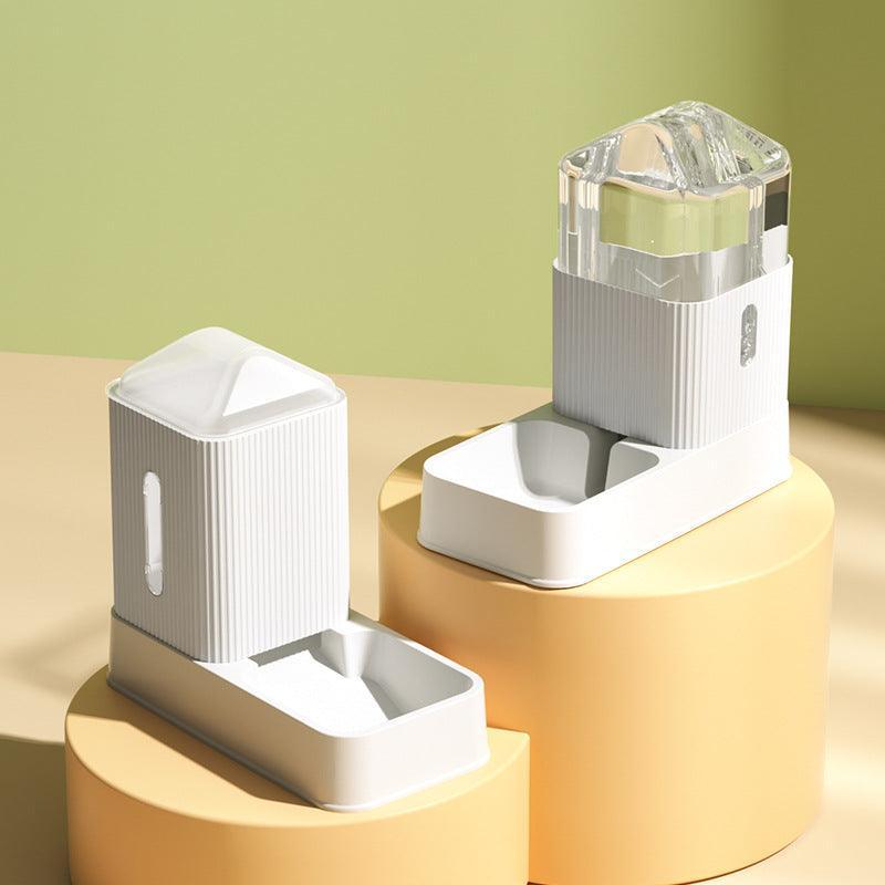 Close-up of the hygienic water system in Smart Automatic Pet Feeder