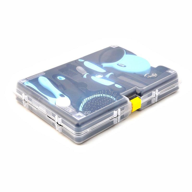 Single row needle comb for precision grooming of dogs by Dog Hugs Cat