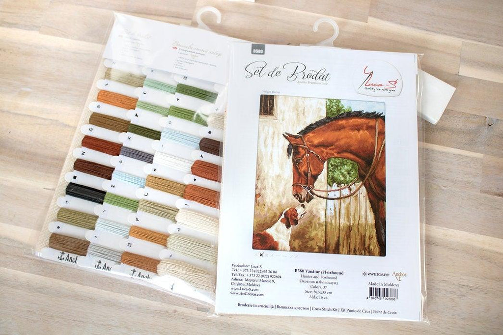 Finished piece example from Hunter and Foxhound Cross-Stitch Kit