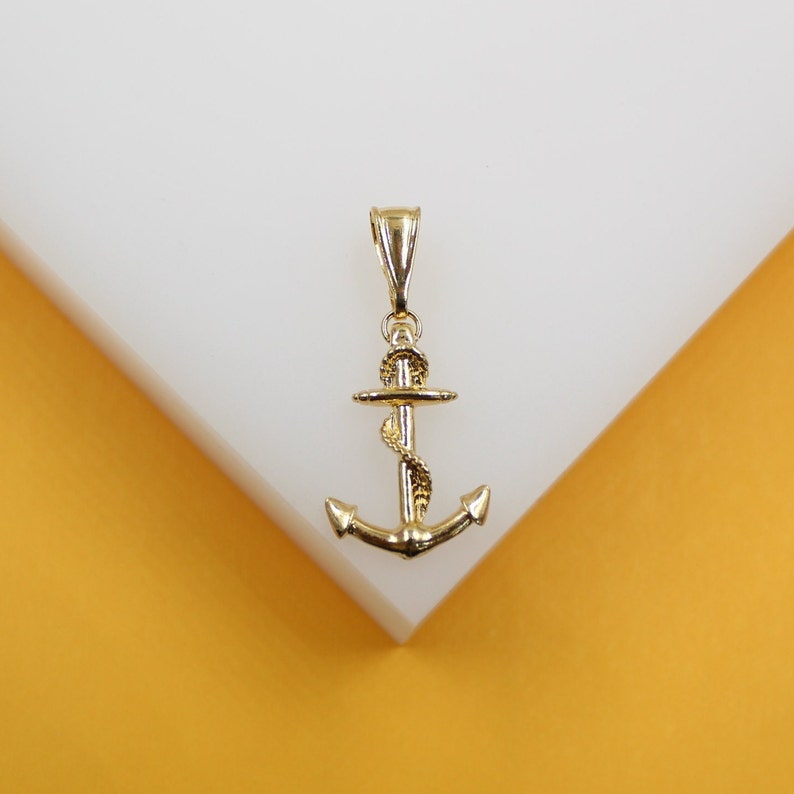 Side view showcasing the detail of the 18K Gold Filled Anchor Rope Pendant