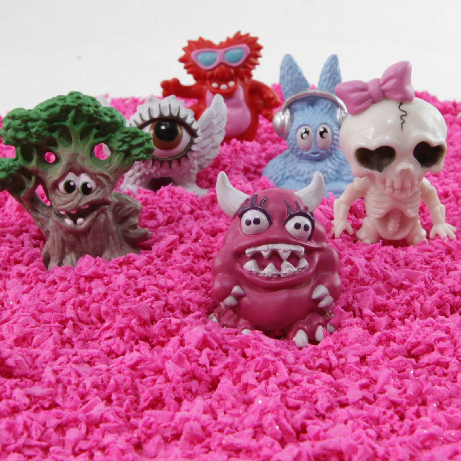 Headphones Monster toy perfect for sensory activities by Safari Ltd